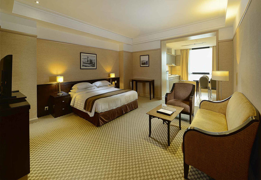 Pacific Regency Hotel Suites image 1